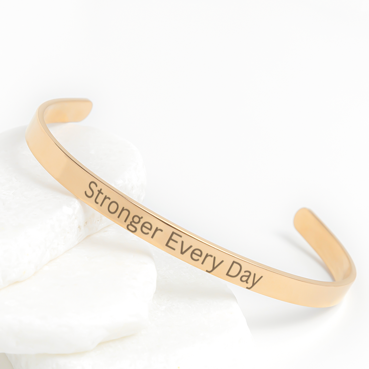 Custom_Fitness_Motivation_Cuff_Bracelet__Rose_Gold_Lifestyle_02_Mockup.png